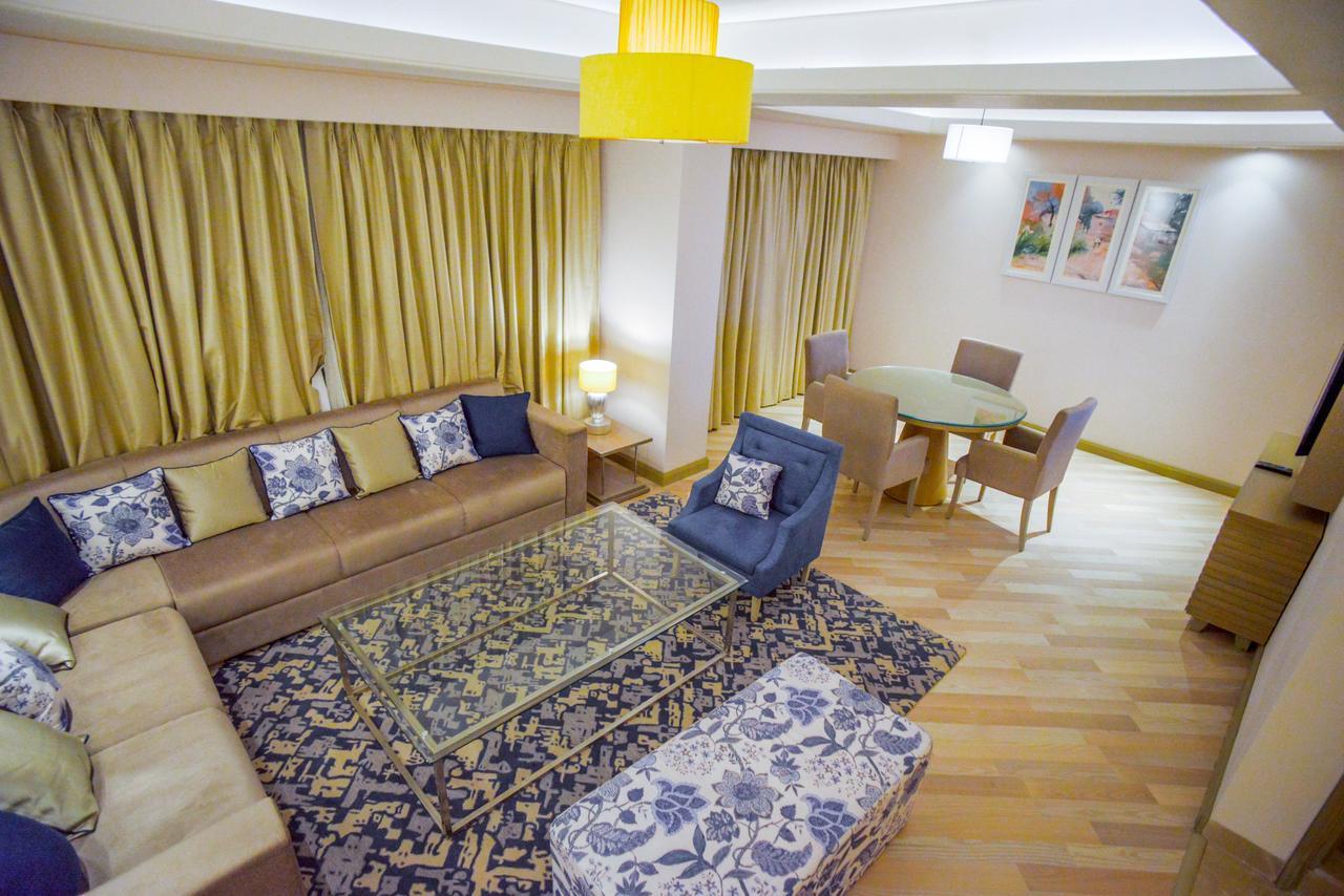 Efcee Sarovar Premiere Bhavnagar Exterior foto